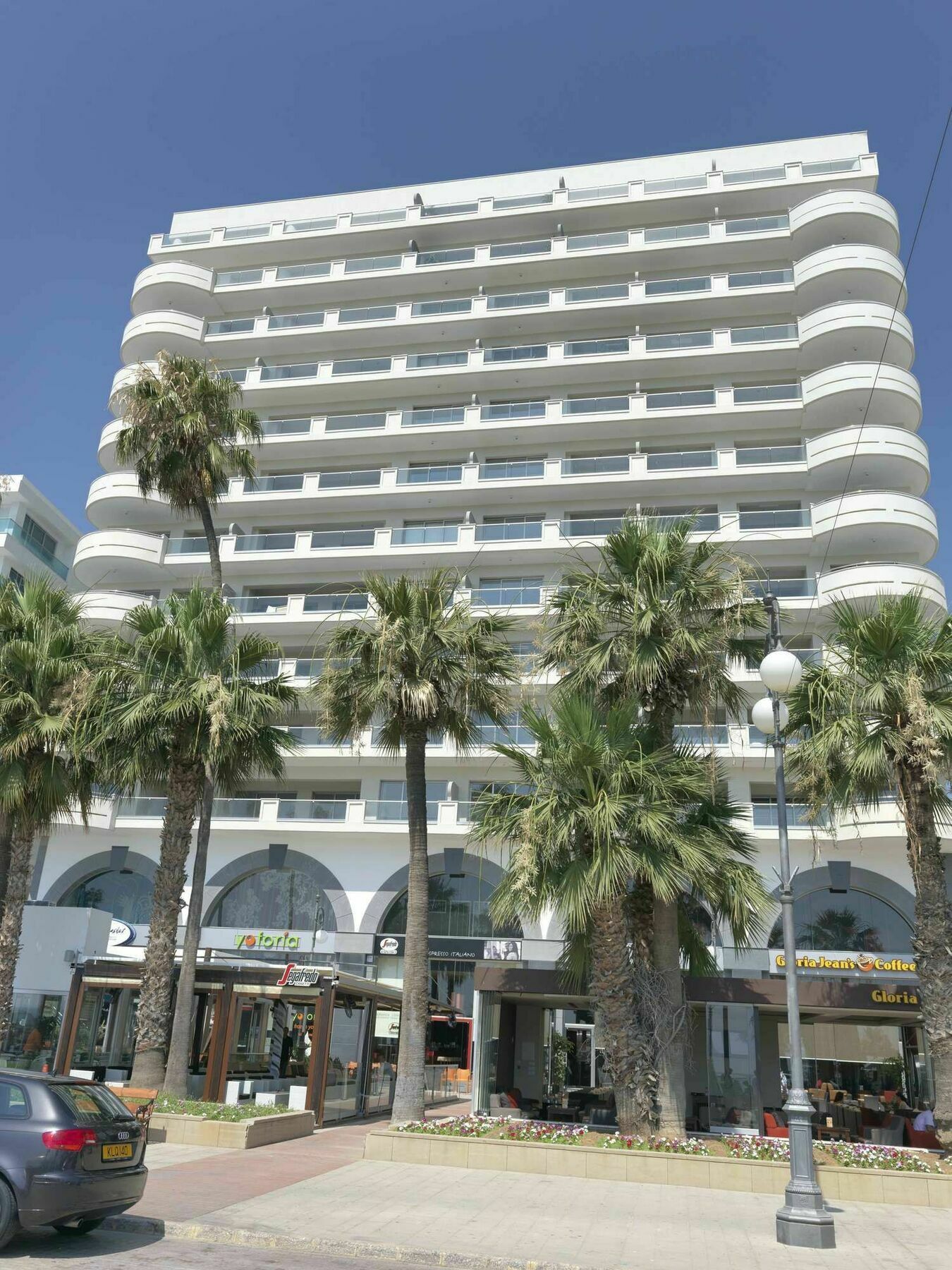 Finikoudes Luxury Apartments Ларнака Экстерьер фото